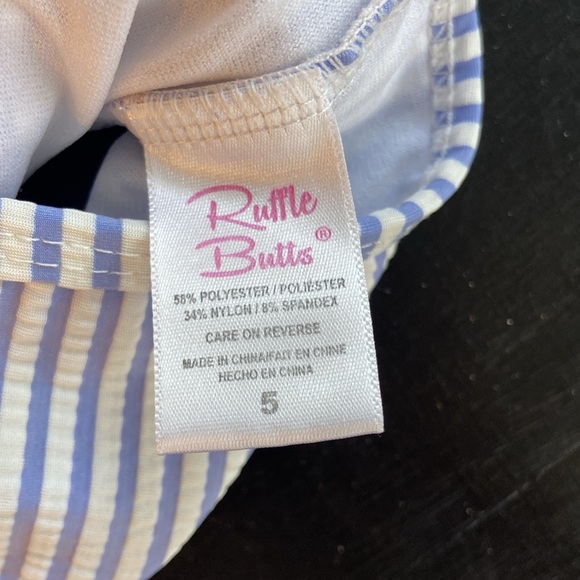 Ruffle Butts swim bottom.   Girls size 5 - Picture 5 of 7